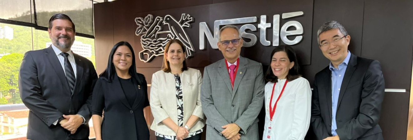 Nestlé Venezuela reafirma su compromiso con la Universidad Monteavila Nestlé Venezuela reafirma su compromiso con la Universidad Monteavila