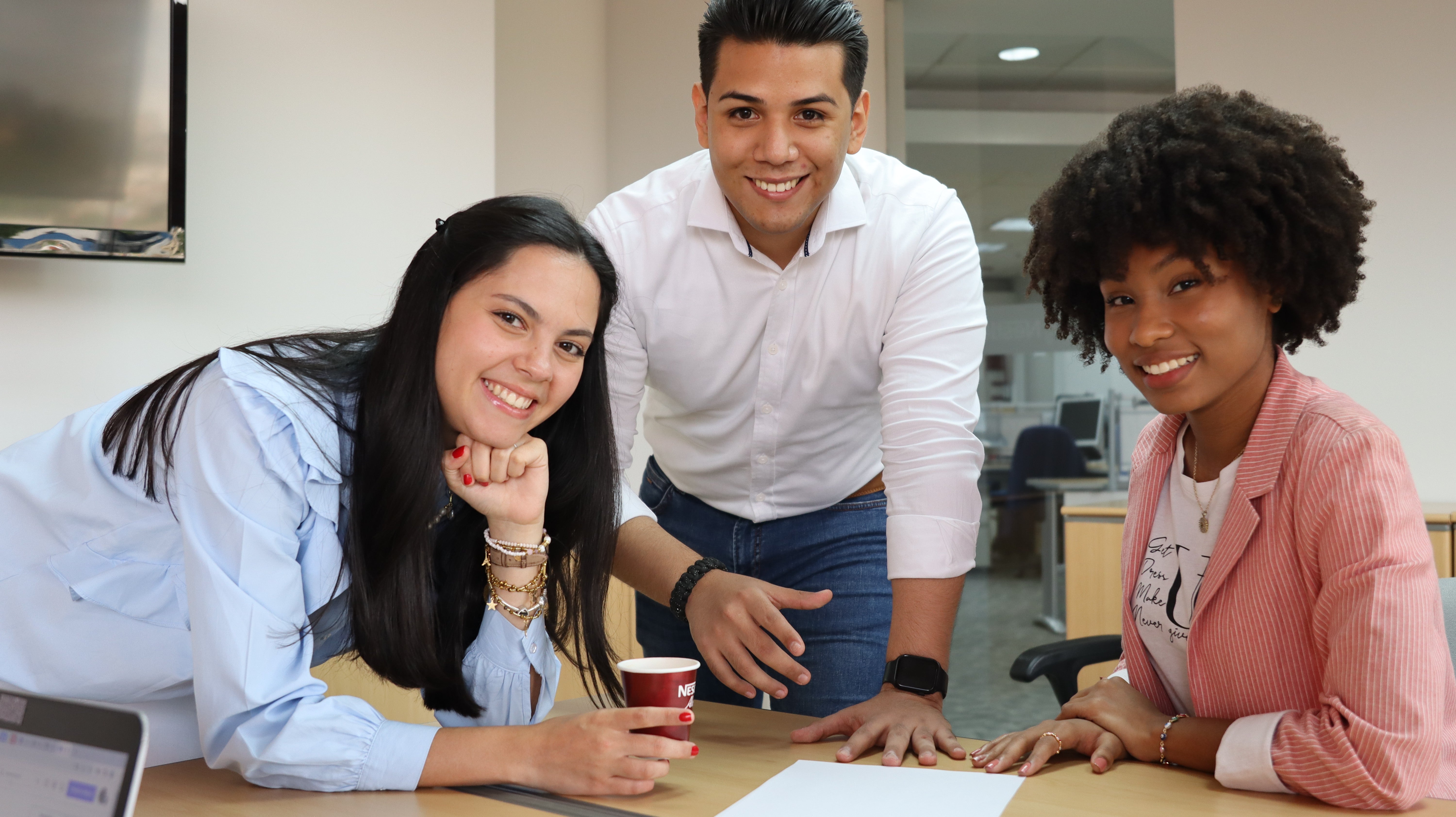 Conoce Iniciativa por los Jóvenes